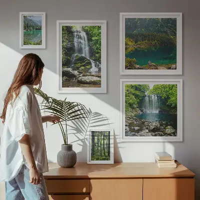Modernes Wandbilder-Set mit Motiven von Wasserfällen und Waldlandschaften in der Natur