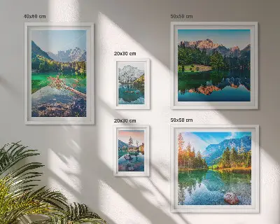 Modernes Wandbilder-Set mit Berglandschaften, Seen und Wäldern