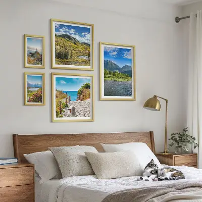 Modernes Wandbilderset mit Motiven von Bergen und Stränden