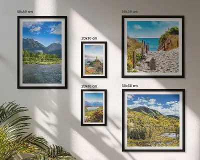 Modernes Wandbilderset mit Motiven von Bergen und Stränden