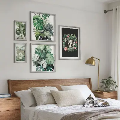 Bilderset fürs Sofa mit grünen Boho-Akzenten