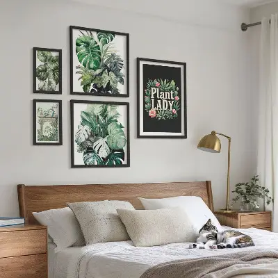 Bilderset fürs Sofa mit grünen Boho-Akzenten