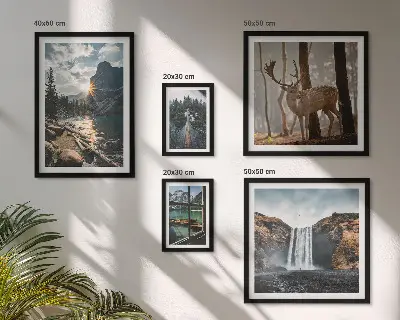 Modernes Wandbilder-Set mit Motiven aus Landschaften, Natur, Wasserfällen und Fauna