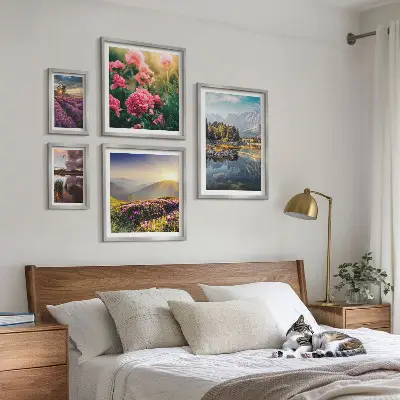 Modernes Wandbilder-Set mit Motiven aus Landschaften, Natur, Blumen und Bergen