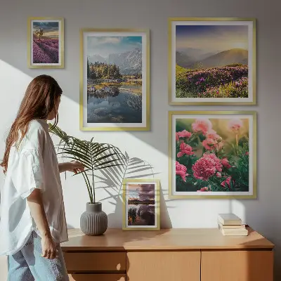 Modernes Wandbilder-Set mit Motiven aus Landschaften, Natur, Blumen und Bergen