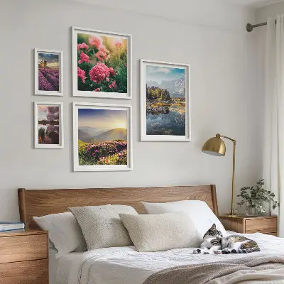 Modernes Wandbilder-Set mit Motiven aus Landschaften, Natur, Blumen und Bergen