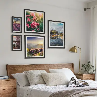 Modernes Wandbilder-Set mit Motiven aus Landschaften, Natur, Blumen und Bergen