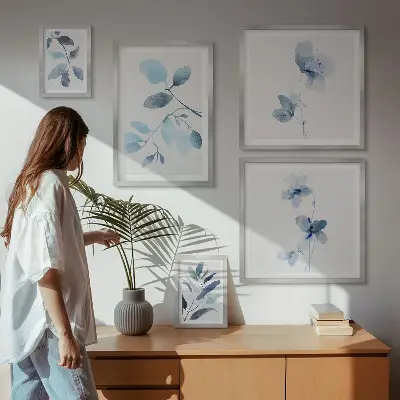 Bildergalerien-Set für die Wand mit blauen Pflanzenakzenten