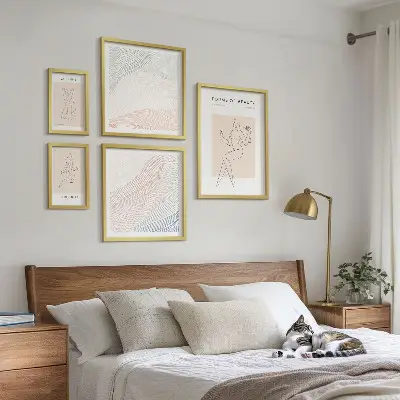 Bildergalerieset für die Wand Formen der Schönheit mit Silhouettenlinien