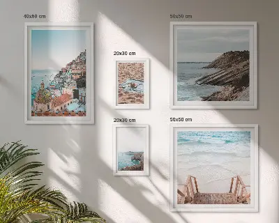Modernes Wandbilder-Set mit Motiven von italienischen Städten, Stränden und Entspannung