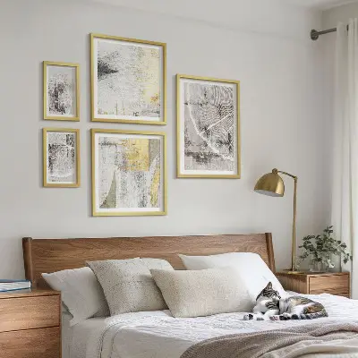 Modernes Wandbilder-Set mit abstrakten neutralen Mustern