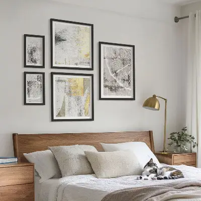 Modernes Wandbilder-Set mit abstrakten neutralen Mustern