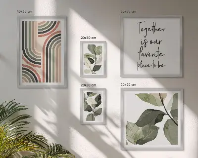 Modernes Wandbilder-Set mit stilvollen floralen und geometrischen Akzenten