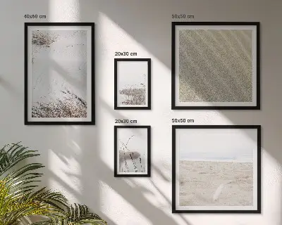 Modernes Wandbilder-Set mit minimalistischen Strandmotiven