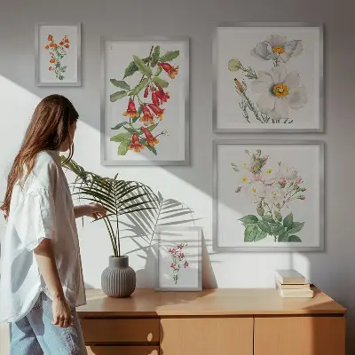 Modernes Wandbilder-Set mit botanischen Blumenillustrationen