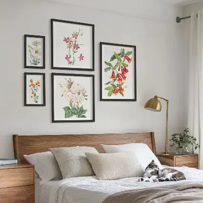 Bilderset fürs Sofa mit floralen botanischen Motiven