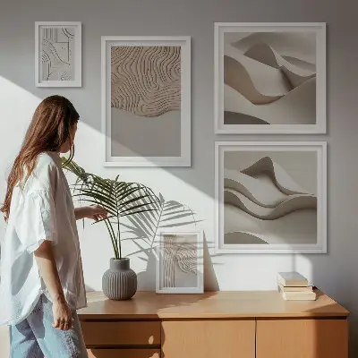 Modernes Wandbilder-Set mit abstrakten beigen Mustern
