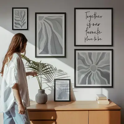 Modernes Wandbilder-Set mit abstrakten grauen und weißen Mustern