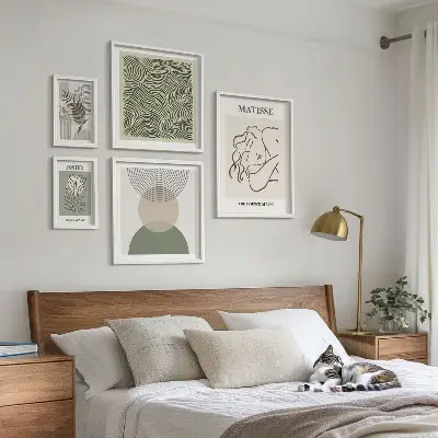 Wandbilder-Set mit minimalistischen Pflanzenmotiven