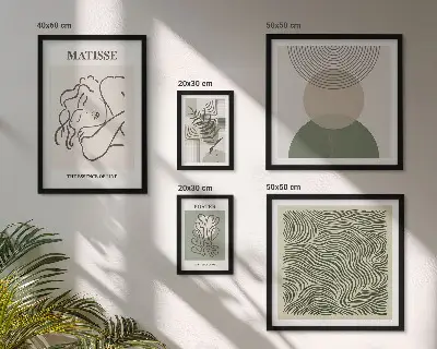 Wandbilder-Set mit minimalistischen Pflanzenmotiven