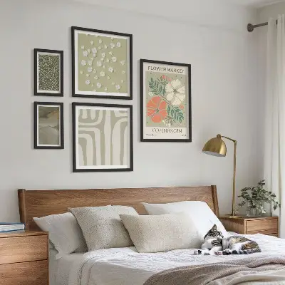 Modernes Wandbilder-Set mit Pflanzenmotiven und Boho-Muster