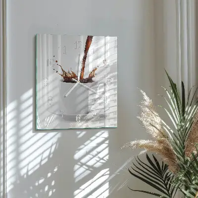 Quadratische wanduhr modern Eine Tasse Kaffee