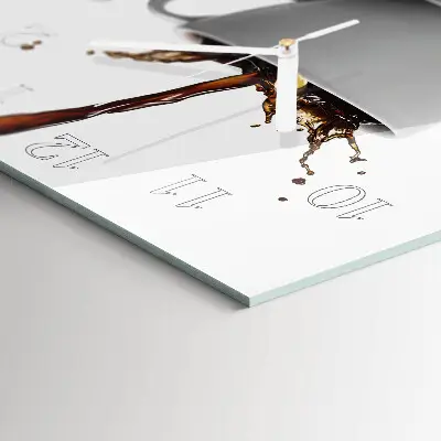 Quadratische wanduhr modern Eine Tasse Kaffee