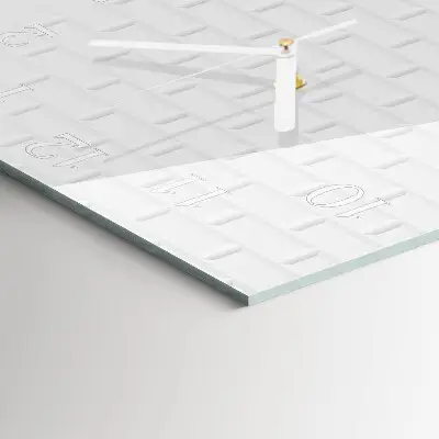 Quadratische wanduhr modern Ziegel