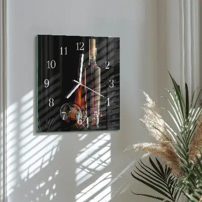 Quadratische wanduhr modern Alkohol