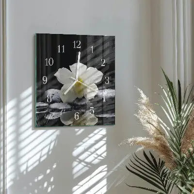 Moderne wanduhr quadratisch Steine ​​und Orchideen