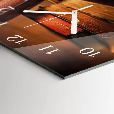 Quadratische wanduhr modern Buch