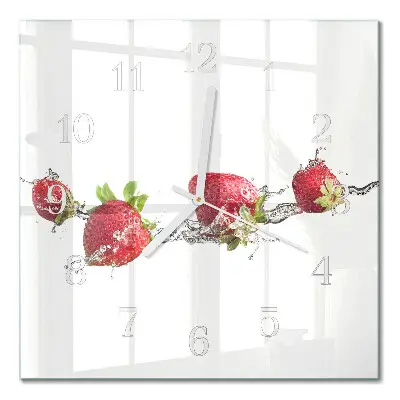 Glasuhr quadratisch Erdbeeren in Wasser