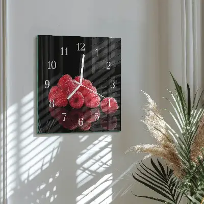 Moderne wanduhr quadratisch Himbeeren