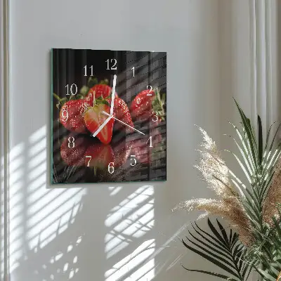 Quadratische wanduhr Erdbeeren