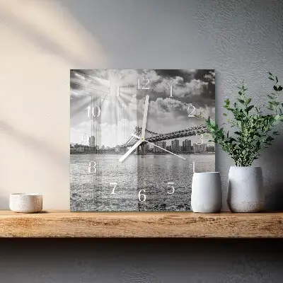 Quadratische wanduhr Brücke