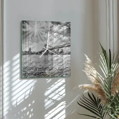 Quadratische wanduhr Brücke