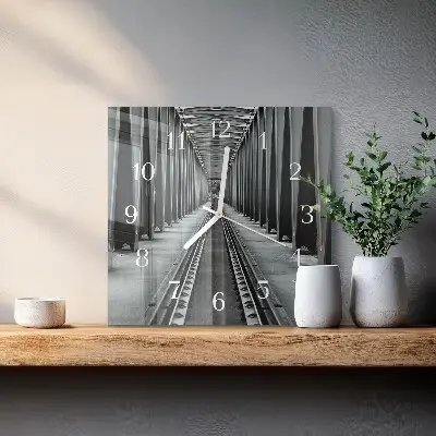 Glasuhr quadratisch Eisenbahnschienen