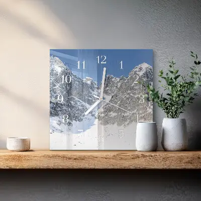Glasuhr quadratisch Gebirge im Winter