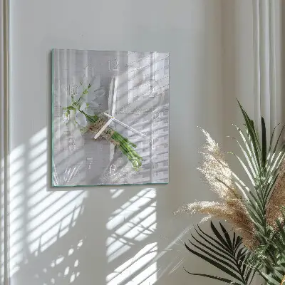Quadratische wanduhr modern Ein Blumenstrauß