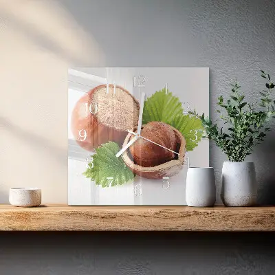 Glasuhr quadratisch Haselnüsse