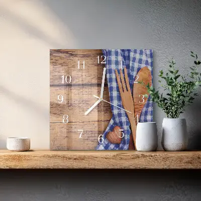 Quadratische wanduhr modern Holz und Besteck
