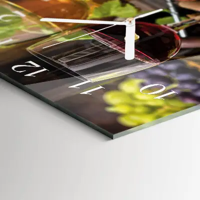 Quadratische wanduhr modern Ein Glas Wein