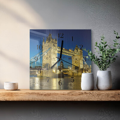 Quadratische wanduhr modern London Bridge