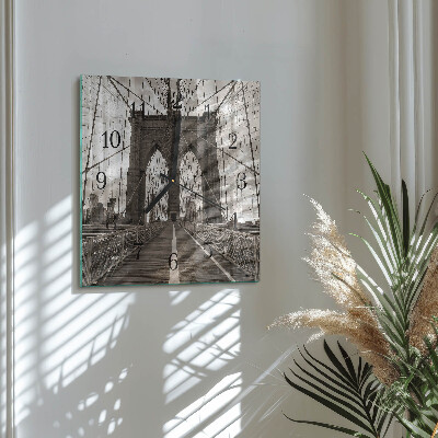 Quadratische wanduhr modern Brücke