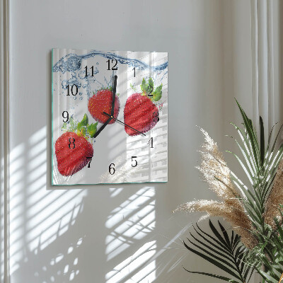 Glasuhr quadratisch Erdbeeren