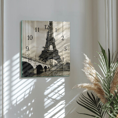 Quadratische wanduhr modern Paris