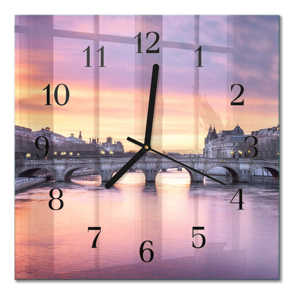 Quadratische wanduhr modern Eine Stadt am Fluss