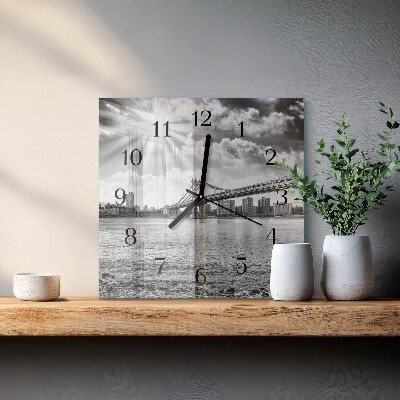 Quadratische wanduhr Brücke