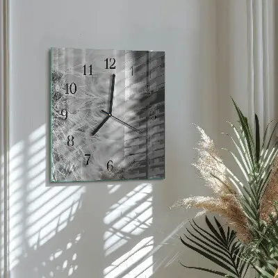 Moderne wanduhr quadratisch Löwenzahn