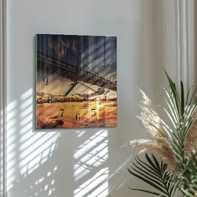Quadratische wanduhr modern Flussbrücke
